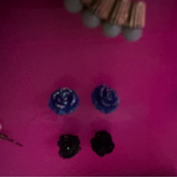 Jewelry Bundle - Lot of 9 - Picture 8 of 16